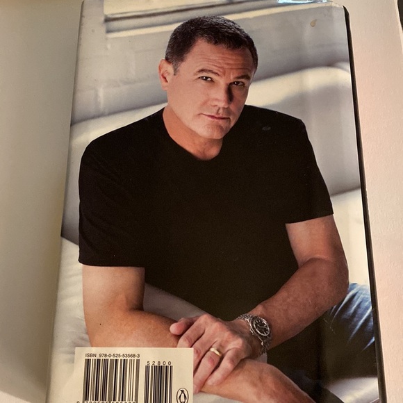 A DANGEROUS MAN by  ROBERT CRAIS - Picture 3 of 3